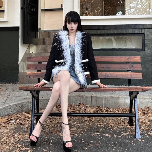 Celebrity temperament fur collar black thin small fragrant autumn and winter knitted jacket women's pure desire to keep warm short coat