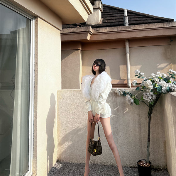 Niche high-end Aries stall woolly collar knitted cardigan women's autumn and winter warm medium and long sequined lazy coat