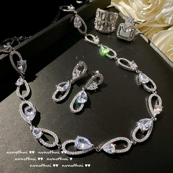 Sparkling Pin Water Drop Necklace Designer Tear Drop Earring Set