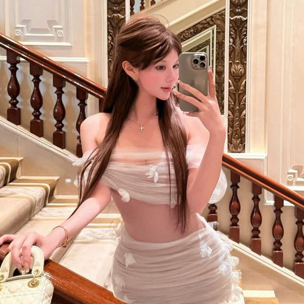 Spice girl sexy one-word collar off-the-shoulder three-dimensional flower fairy short skirt niche design seaside party vacation dress