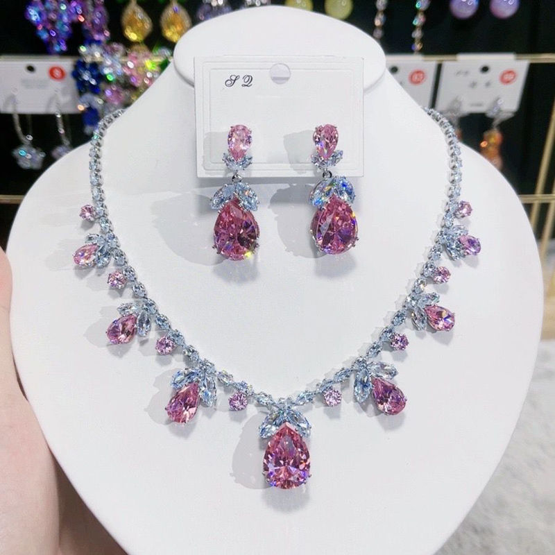 Celebrity light luxury small fragrance luxury rhinestone necklace pink big diamond full of diamonds noble thousand gold wind zircon set necklace