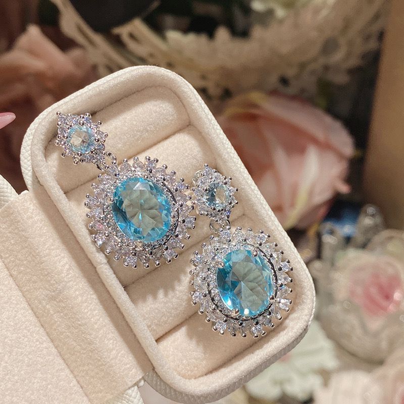 Luxury daughter wind bright luminous sea blue rhinestone earrings anti-allergic full diamond flower Japanese and Korean anti-allergic earrings