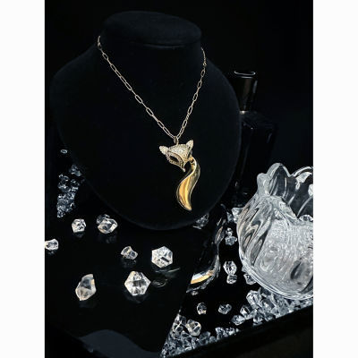 Fashion necklace, trendy accessories, personalized fox pendant, collarbone chain