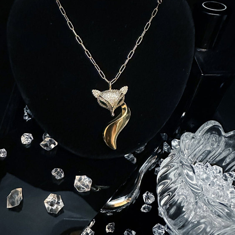 Fashion necklace, trendy accessories, personalized fox pendant, collarbone chain