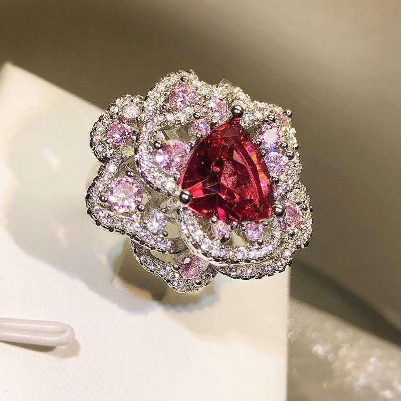 High-end design, colorful ice flower temperament, full of diamonds, cold wind flower ring, light luxury high-end ring.