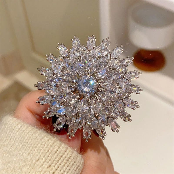 Snowflake Heavy Industry Multi-layer Temperament High-end Three-dimensional Zircon Luxury Brooch Brooch Brooch Fashion Coat Suit Accessories Pin