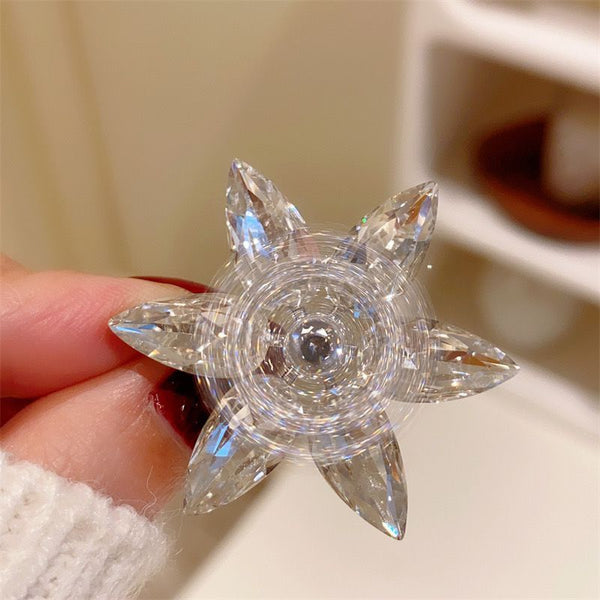 Light Luxury Corsage Premium French Court Pentagram Rotating Brooch Temperament Fashion Crystal Snowflake Pin