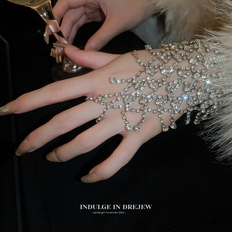 Silver Sparkling Diamond Bracelet for Women, Light Luxury Niche High-end Exquisite Accessory, 2025 New Hot Design Sense Jewelry