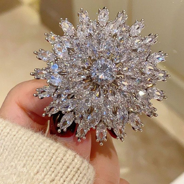 Snowflake Heavy Industry Multi-layer Temperament High-end Three-dimensional Zircon Luxury Brooch Brooch Brooch Fashion Coat Suit Accessories Pin