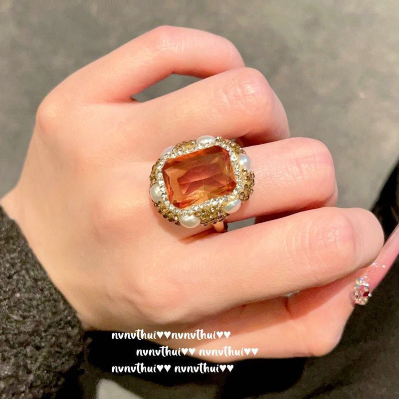 Flower with diamond zircon inlaid luxury ring light luxury Japanese and Korean niche design exaggerated full diamond ring