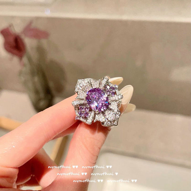 Flower with diamond zircon inlaid luxury ring light luxury Japanese and Korean niche design exaggerated full diamond ring