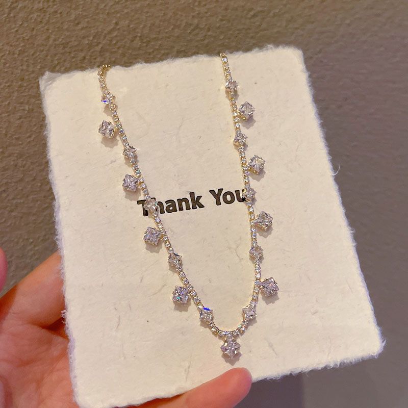 Clear feeling full diamond opal necklace simple light luxury Japanese and Korean collarbone chain