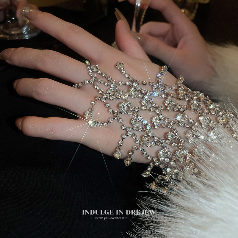 Silver Sparkling Diamond Bracelet for Women, Light Luxury Niche High-end Exquisite Accessory, 2025 New Hot Design Sense Jewelry