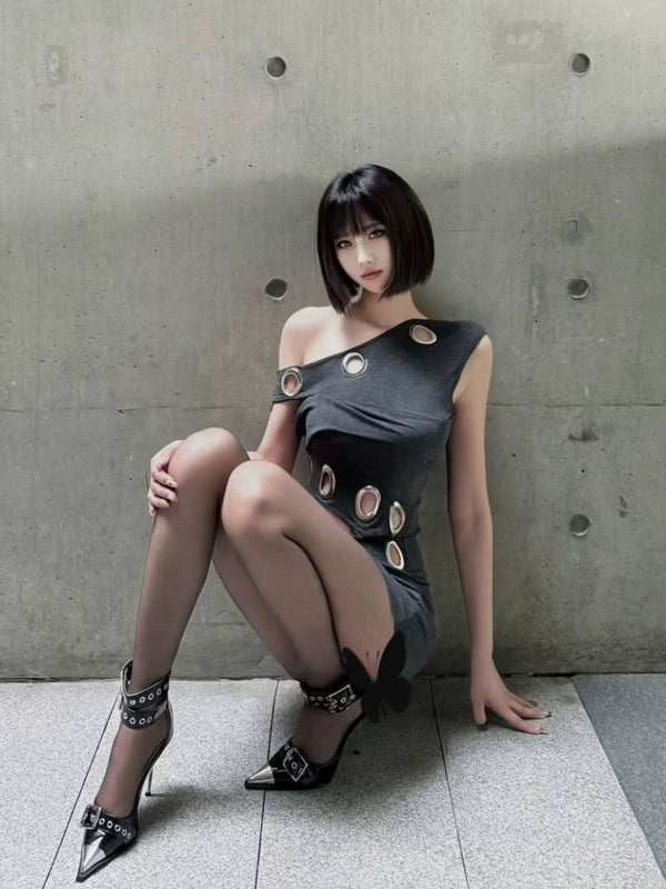 Pure lust sexy hottie slanted shoulder backless neck dress female slim slim slim hip metal short skirt