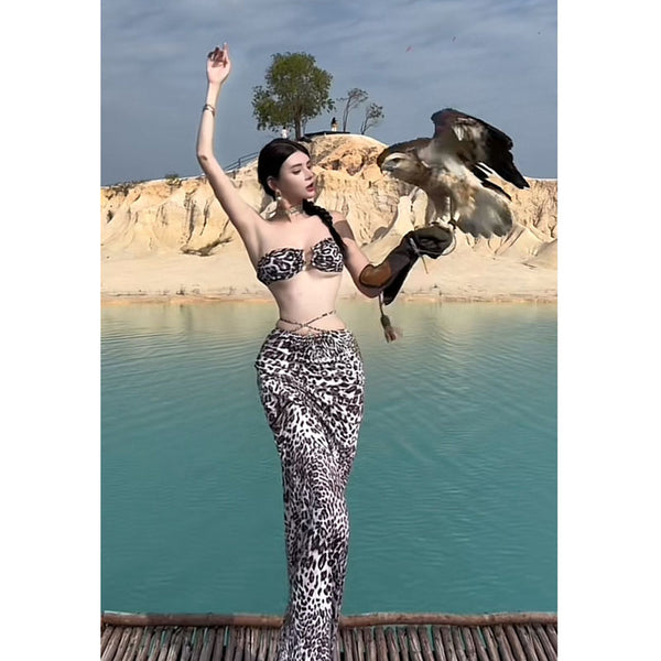Hot girl sexy chest wrapped vacation beach INS anchor strapless beach temptation slim half skirt leopard print set