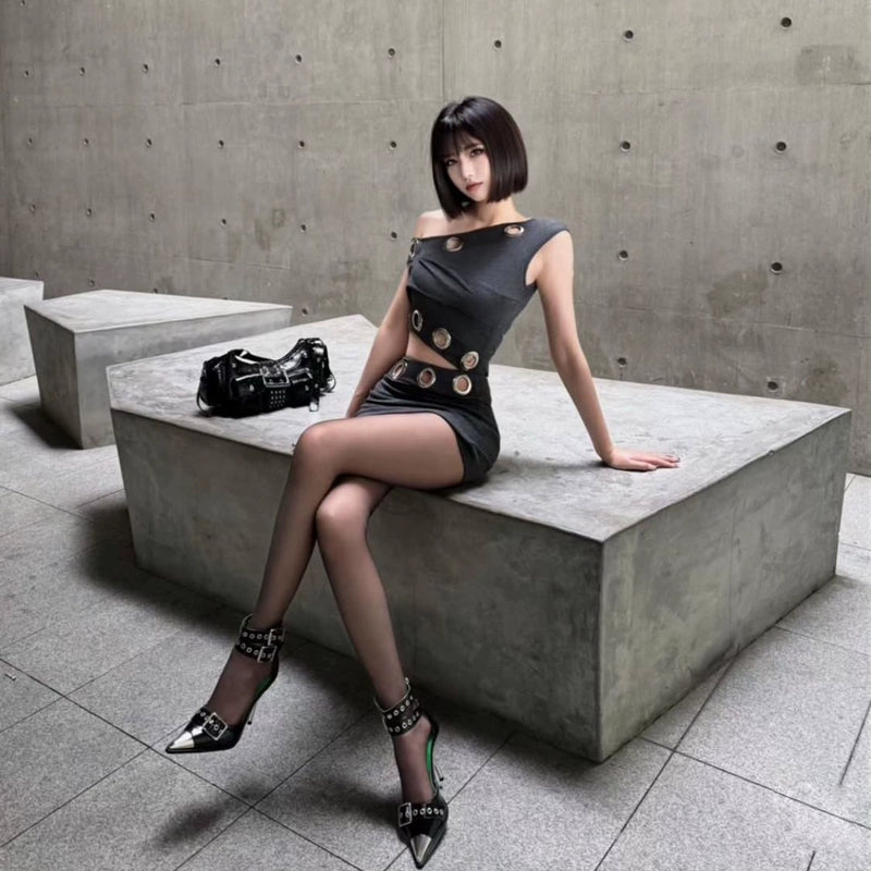 Pure lust sexy hottie slanted shoulder backless neck dress female slim slim slim hip metal short skirt