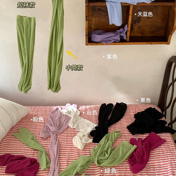 Fashion niche autumn and winter retro white long stacking socks versatile simple toe socks pure wind and knee socks