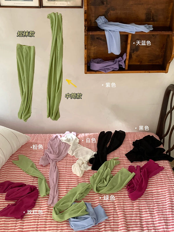 Fashion niche autumn and winter retro white long stacking socks versatile simple toe socks pure wind and knee socks