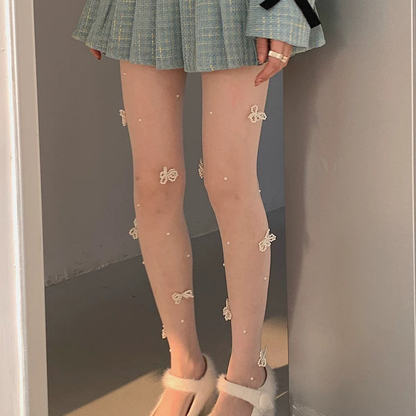 Fashion original niche design spring and autumn milk white hand-sewn pearl bow outer wear one-piece socks can be cut at will
