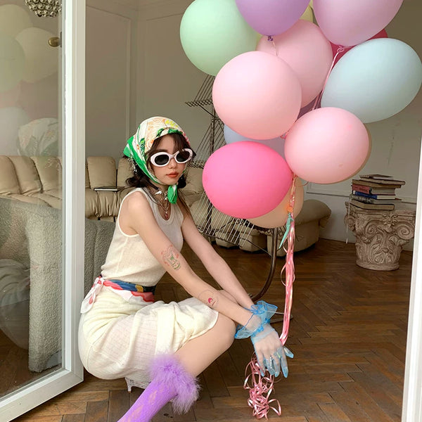 Fashion original niche design, autumn feather lace tube socks sexy Lolita college style stockings