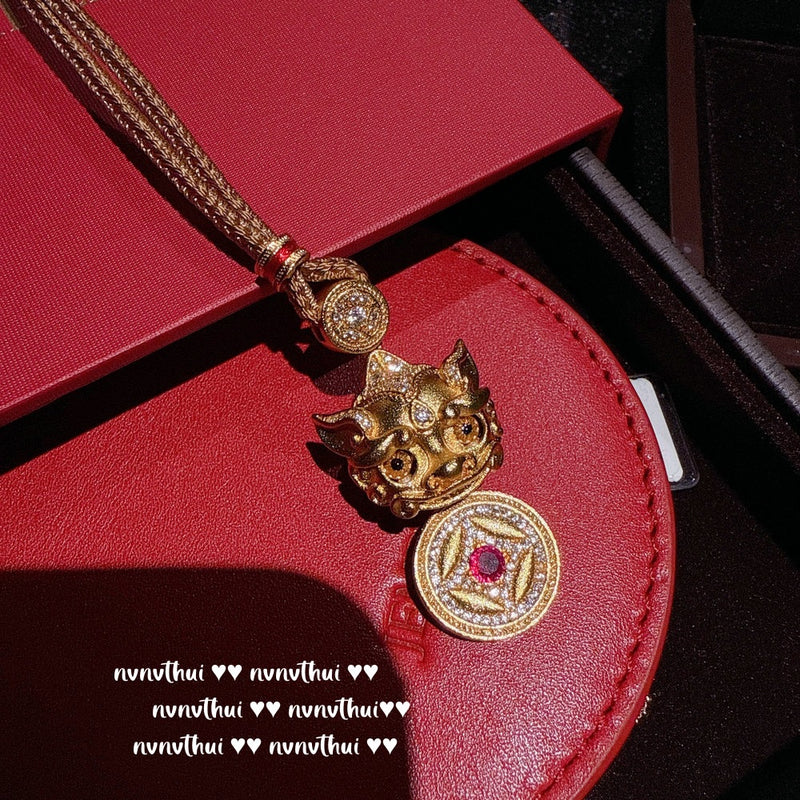 Ancient gold chiseled copper coins, dynamic Pixiu sparkling diamond pendant necklace, eyes moving Chinese necklace