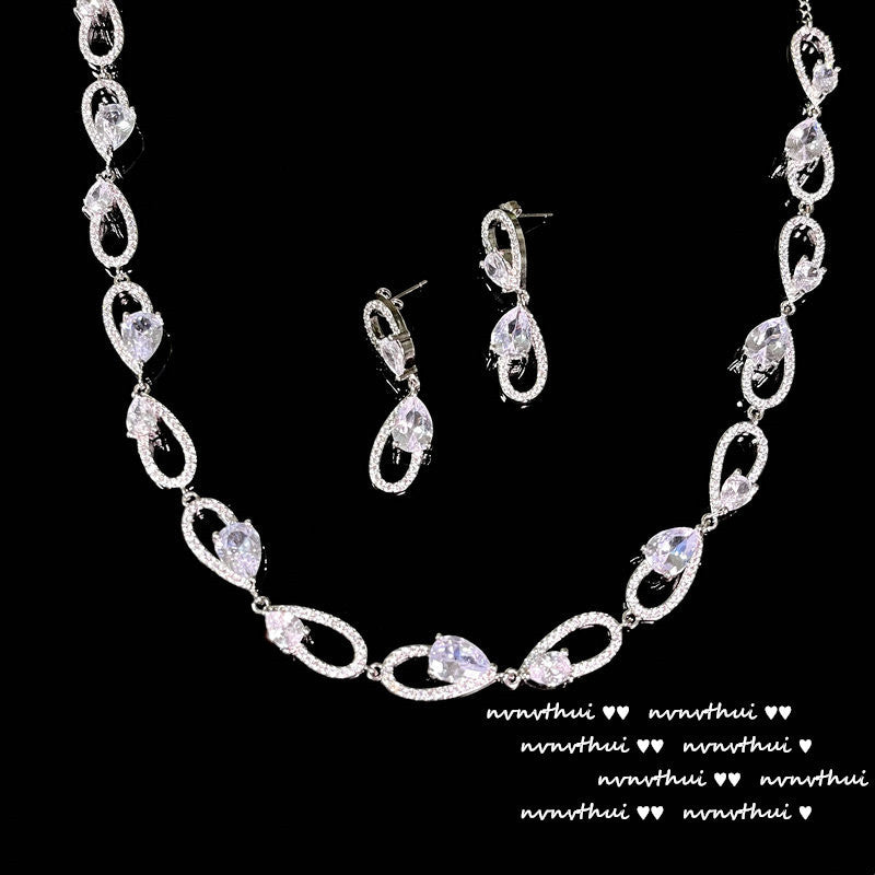 Sparkling Pin Water Drop Necklace Designer Tear Drop Earring Set