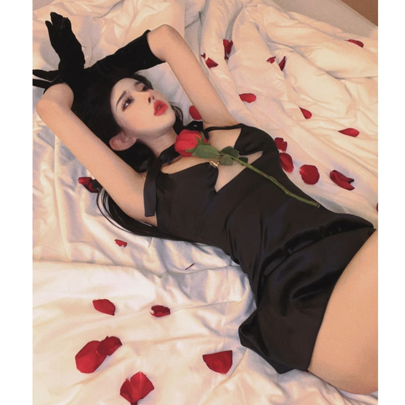 sexy satin high-end black C-section dress, spicy French princess style, pure desire short skirt