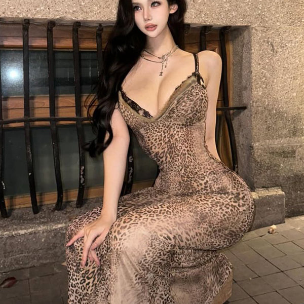 Spicy girl sexy retro leopard print camisole dress, slimming and hip hugging skirt, mature and charming long skirt