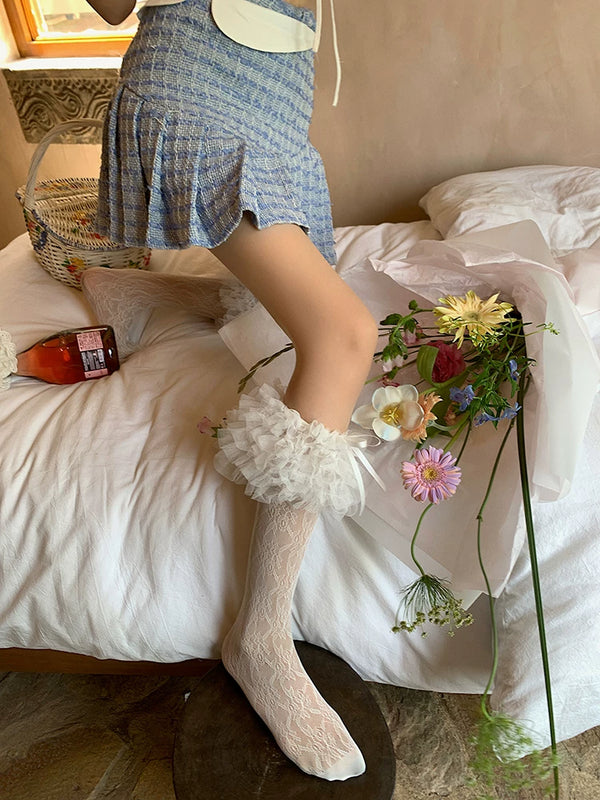 Fashion niche lace new products * cake doll * French romantic pleated mesh lace socks medium tube socks