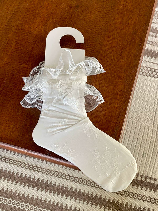 Fashion niche girl heart dark pattern lace calf socks spring and summer ultra-thin Korean girl medium tube socks