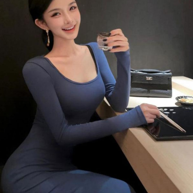 Pure desire, big U-neck, simple smog blue dress temperament, imperial sister Fan, slim and thin, buttocks-wrapped medium and long dress