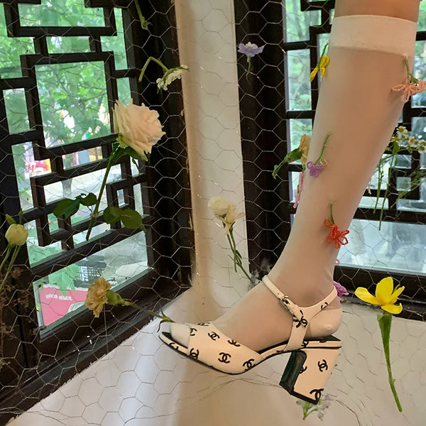 Fashion original niche sweet girl solid color bottom pendant flower tube socks contrasting color lively calf socks