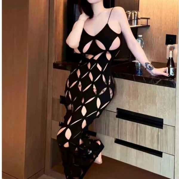 Spice Girl Sexy Dopamine Cut Hollow Design Skinny Skinny Hip Wrap Dress Seduction Black Suspender Long Dress