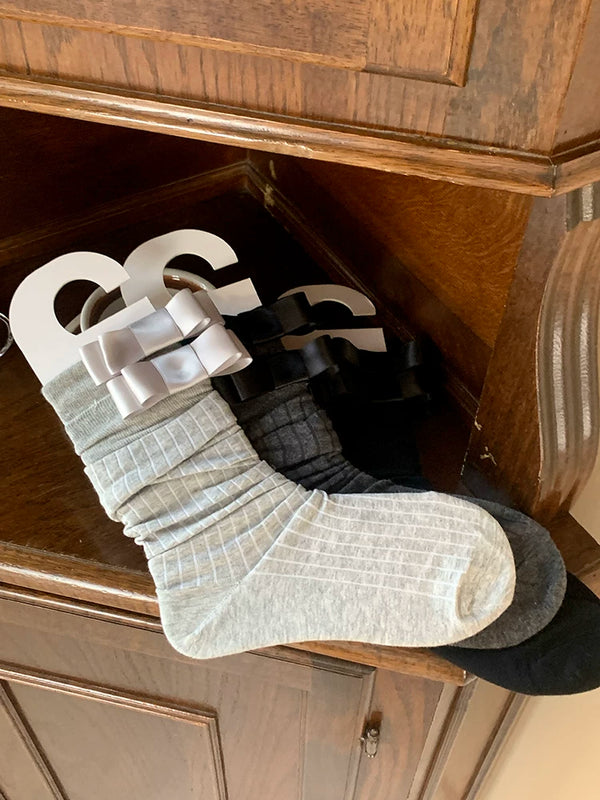 Fashion three-color gray vertical strip thin thin and thin versatile bow catwalk mid-tube stacking socks