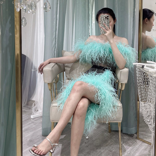 Mint blue-green haute couture heavy industry one-word collar rhinestone feathers ostrich hair tube top