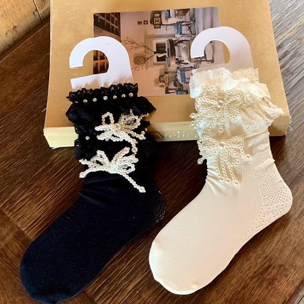 Fashion niche pearl tassel black and white retro sweet and cool girl with Mary Jane shoes long socks and knee socks