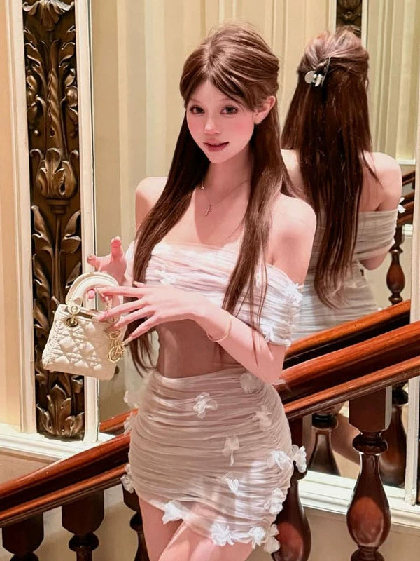 Spice girl sexy one-word collar off-the-shoulder three-dimensional flower fairy short skirt niche design seaside party vacation dress
