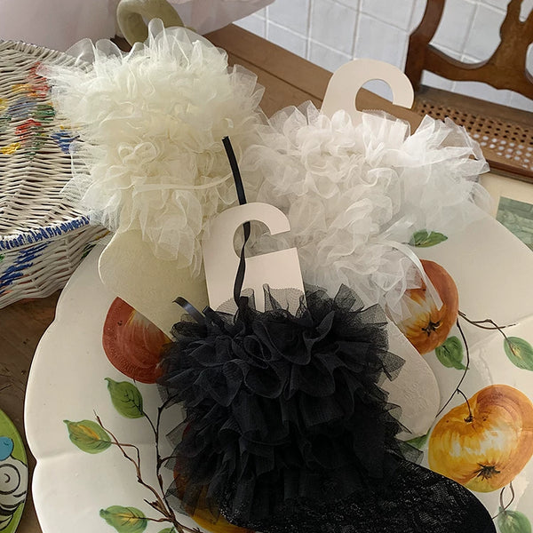 Fashion niche lace new products * cake doll * French romantic pleated mesh lace socks medium tube socks