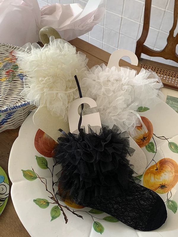 Fashion niche lace new products * cake doll * French romantic pleated mesh lace socks medium tube socks