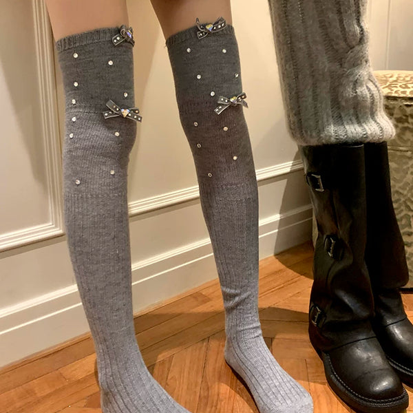 Fashion niche, luxury exaggerated rhinestone pearl bow thin vertical strip ballet calf socks knee socks