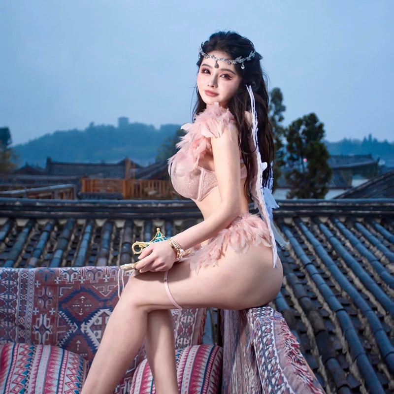Spicy girl sexy sweet and spicy pure desire milk fufu gathering feather bra set niche design high-end lingerie leg ring