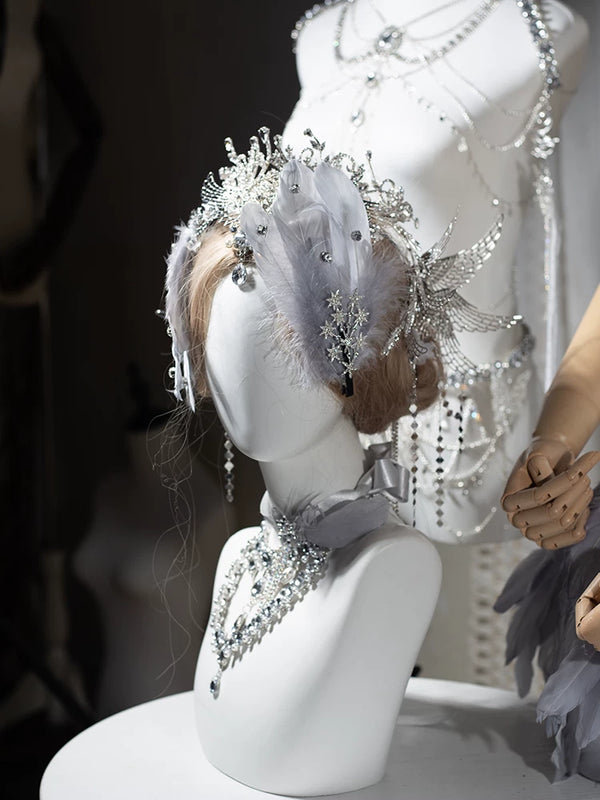 Electronic music festival european and american dj nightclub bar disco performance ds performance angel photo feather suit