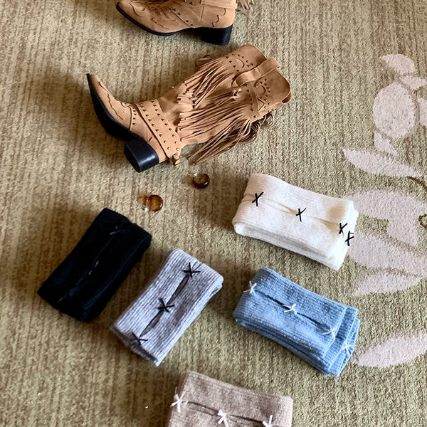 Fashion niche, white autumn and winter bow stacked socks women's knitted wool ballet open stacked calf cover