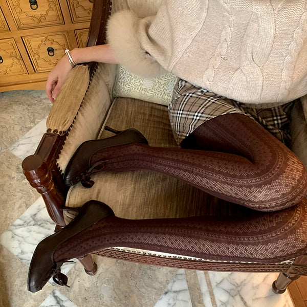 Fashion niche, milky white pantyhose women wear anti-hook silk gray leggings, thin leg stockings