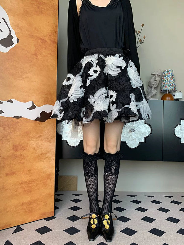 2025 autumn new French light luxury retro romantic elegant niche black pearl lace-up calf socks women DF