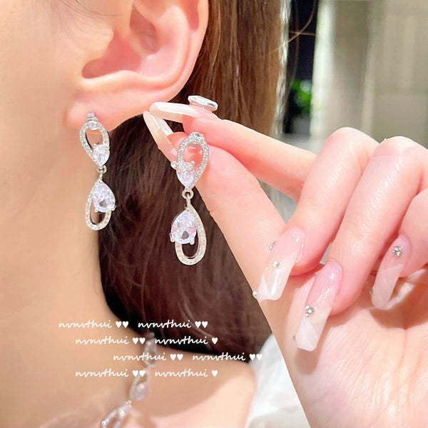 Sparkling Pin Water Drop Necklace Designer Tear Drop Earring Set