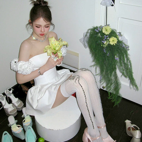 Fashion niche European goods light luxury heavy industry flower rhinestone socks tide Internet celebrities wear knee-piled socks