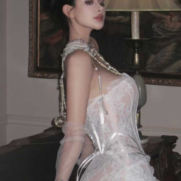 Pure desire one-word collar off-the-shoulder tube top fishbone gift dress light luxury niche design eyelash lace irregular dress