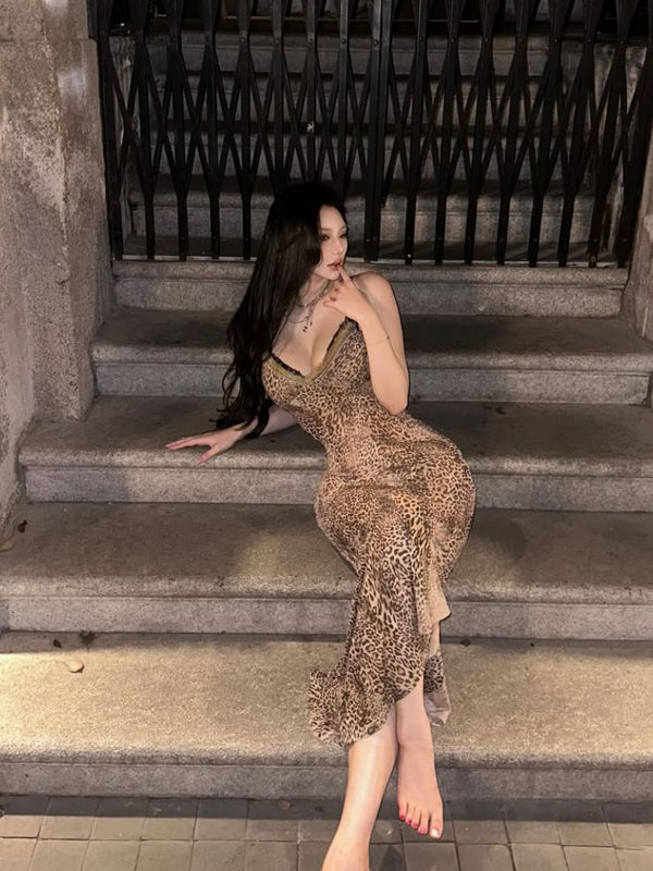Spicy girl sexy retro leopard print camisole dress, slimming and hip hugging skirt, mature and charming long skirt