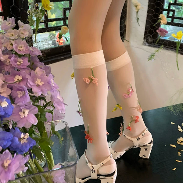 Fashion original niche sweet girl solid color bottom pendant flower tube socks contrasting color lively calf socks